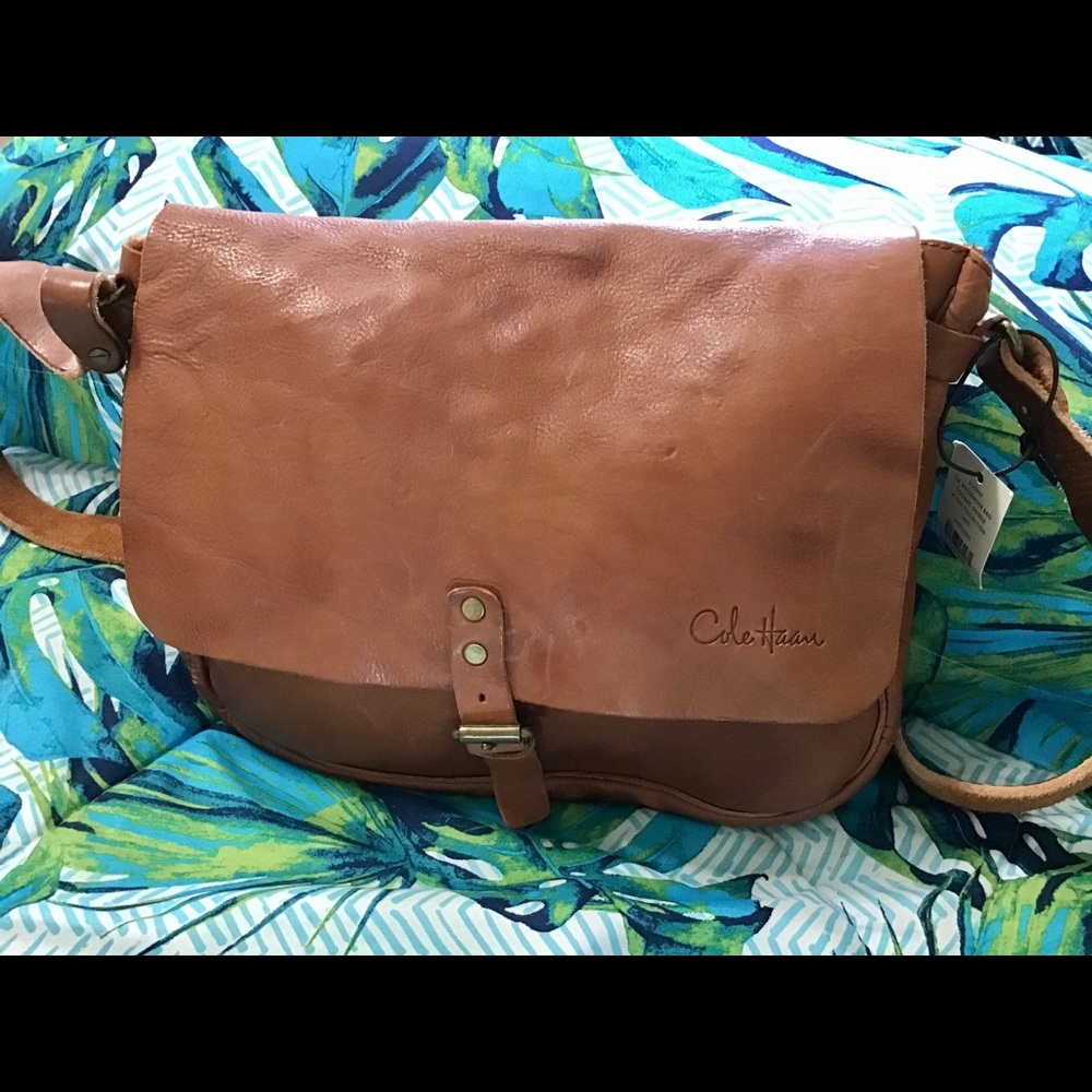 NWT! COLE HAAN Leather Unisex Messenger Bag